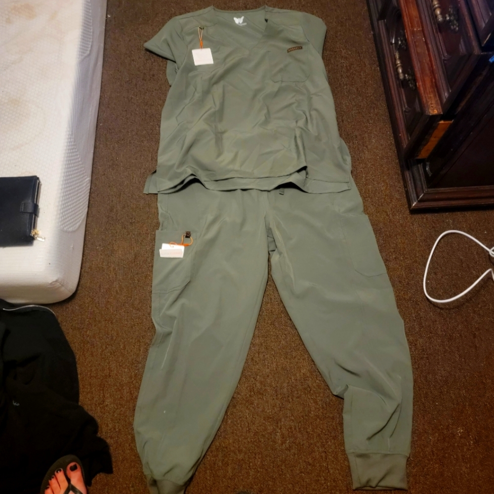 Scrub Set